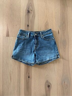 Levi’s A Line Shorts